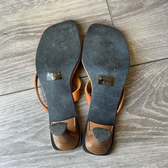 Triple Brown Leather Hand  Tooled Insole Sandals - Picture 9 of 10